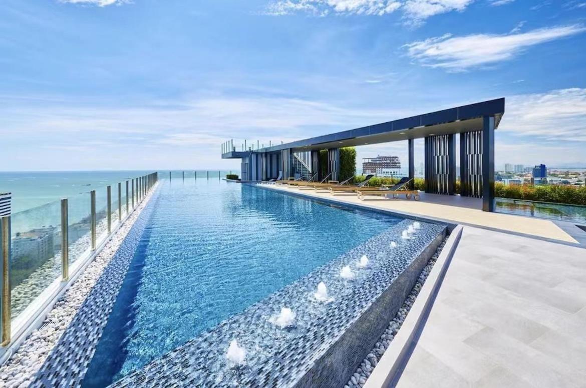 The Base Central Pattaya By Wcc Διαμέρισμα Εξωτερικό φωτογραφία